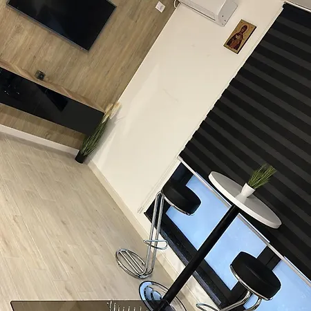 Garsoniera Zona Centrala Apartment