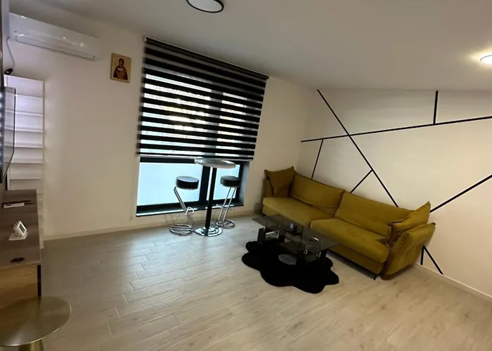 Garsoniera Zona Centrala * 크라이오바