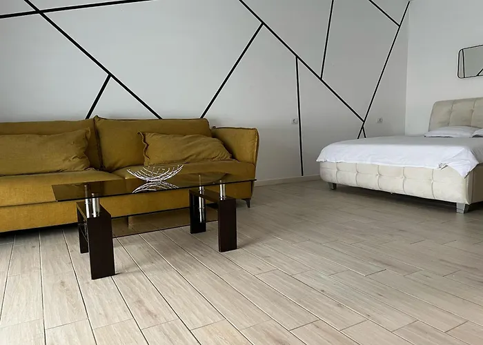 Garsoniera Zona Centrala * クラヨーヴァ